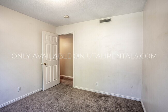 Building Photo - 1214 W 1380 N