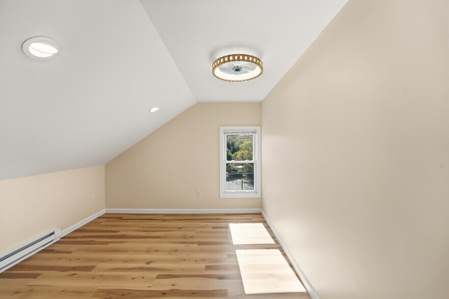 Building Photo - 22 Vernon St