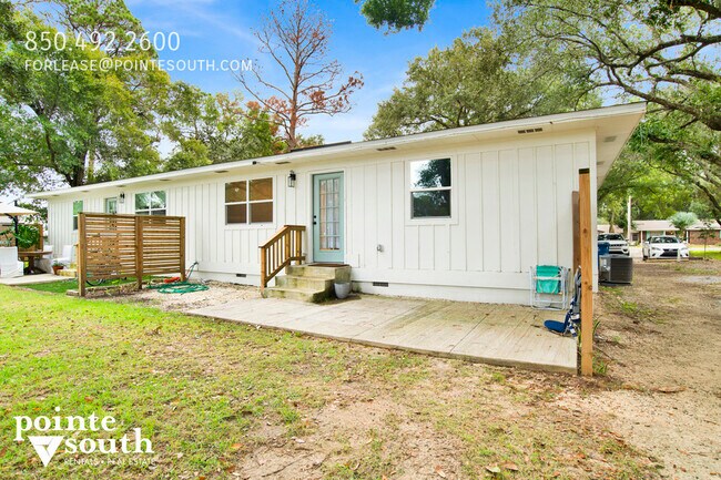 Building Photo - 208 E 22nd Ave