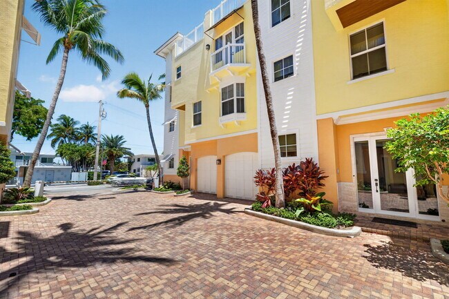 Building Photo - 4332 Sea Grape Dr