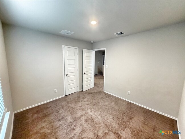 Building Photo - 2432 Ayers Dr