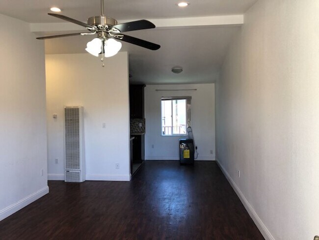 Building Photo - 1 bedroom apartment