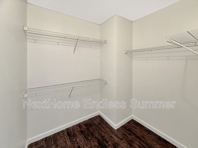 Building Photo - 10879 Cabbage Pond Ct