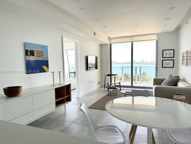 Building Photo - 488 NE 18th St