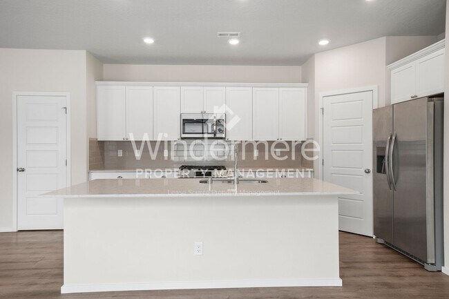 Building Photo - * COMING SOON 09/09/2025* LIberty Lake 4 b...