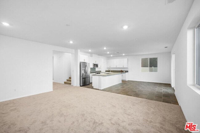 Building Photo - 2311 Blue Elm Rd