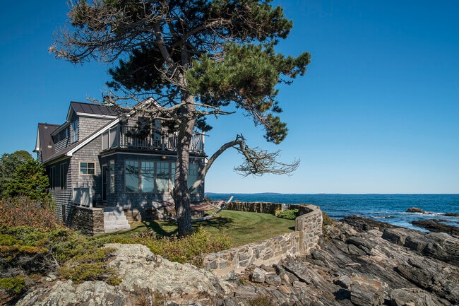 Building Photo - 7 Point Rd