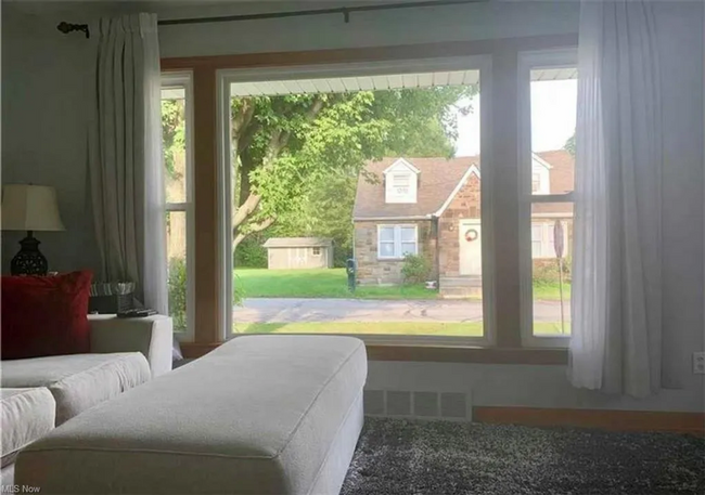 Building Photo - Spacious Two bedroom in Painesville!