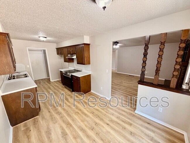 Building Photo - 1208 Beano Bend
