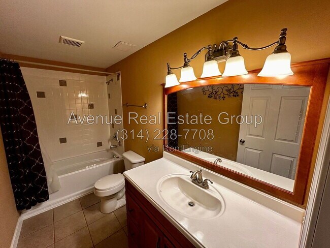 Building Photo - 203 Hawksbury Pl