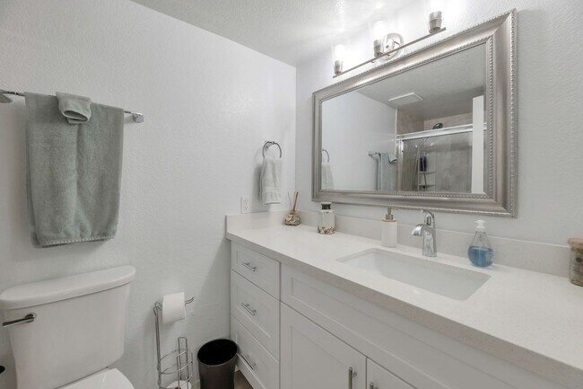 Building Photo - Fully Furnished Beautiful 2-bed, 2-bath PV Condo