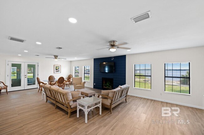 Building Photo - 35676 Boykin Blvd