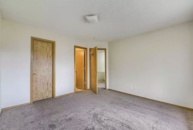Building Photo - Spring Creek Meadows 3 Bed 2 Bath House wi...