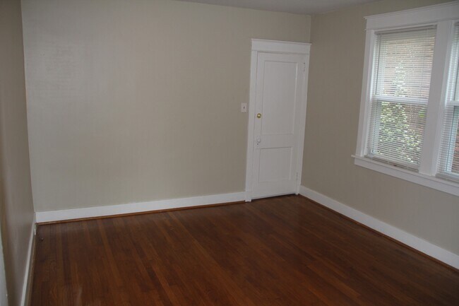 Building Photo - 6614-6616-6616 Ridgeville St