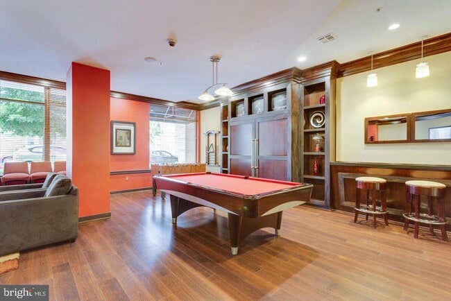 Building Photo - 12000 Market St