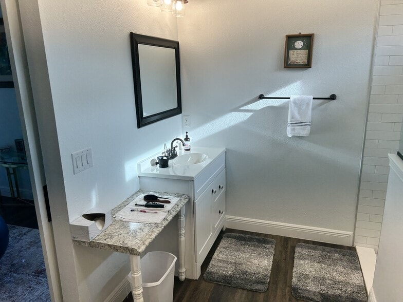 Building Photo - 223 Emmy Cv