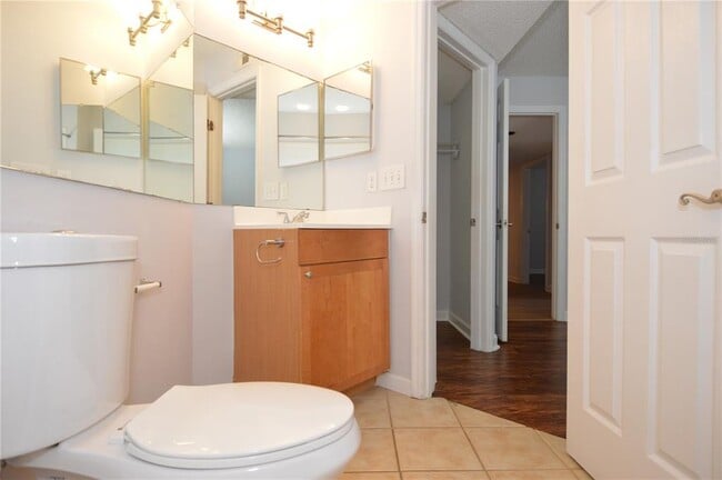 Building Photo - 2500 Winding Creek Blvd