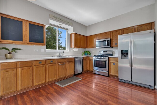 Building Photo - 2636 Whitehall Ln