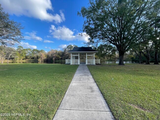 Building Photo - 466 Sherwood Oaks Dr