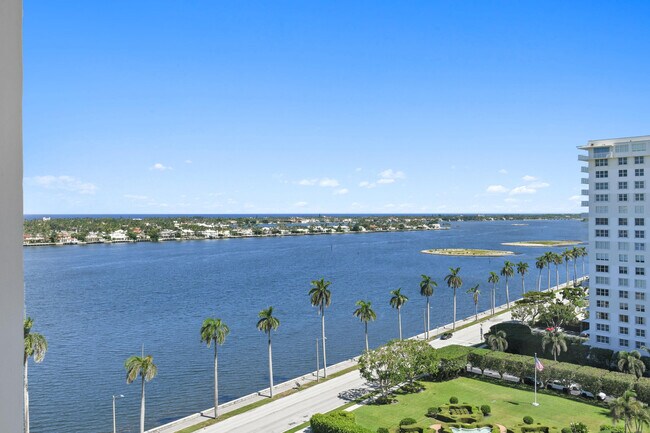 Building Photo - 1701 S Flagler Dr