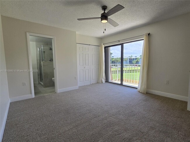Building Photo - 824 Blue Ridge Cir