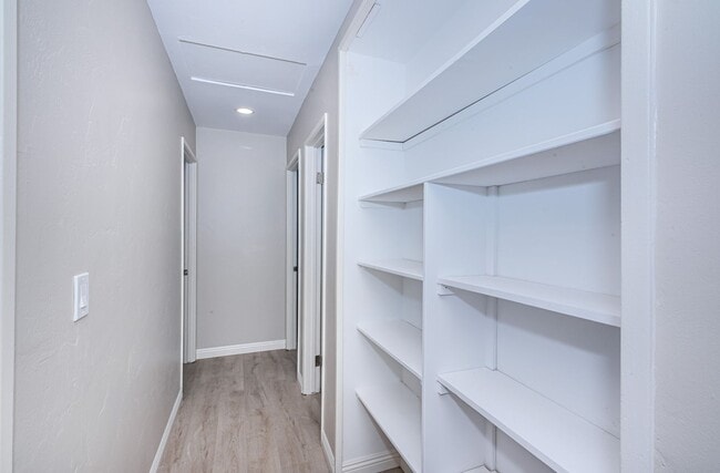 Building Photo - Modern Renovated 4BR Home in Oceanside – P...
