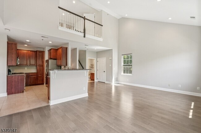 Primary Photo - 3 Taft Ln