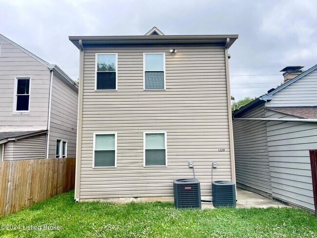 Building Photo - 1229 S Floyd St