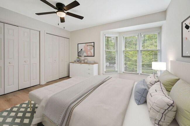 Building Photo - Newly Renovated 2 Bedroom Condo near Rex H...
