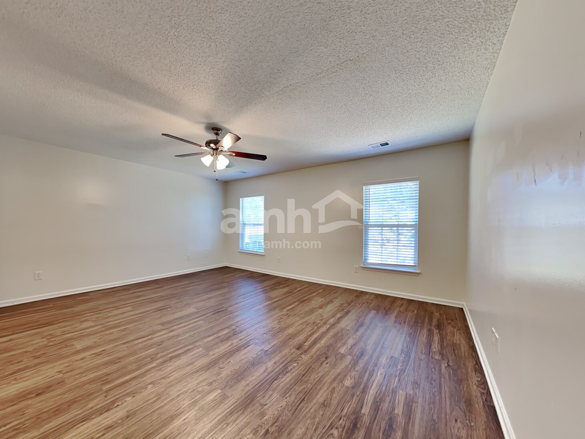 Building Photo - 3010 Kinswood Ln