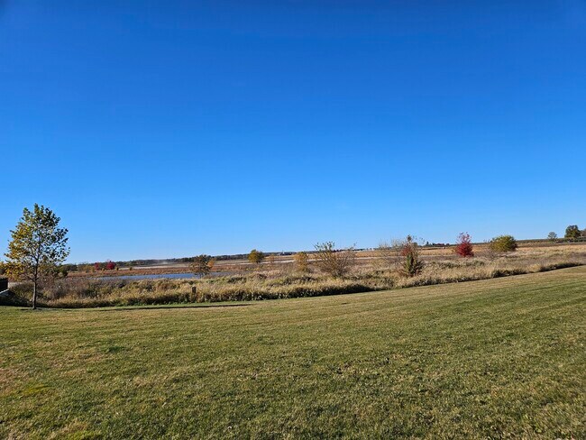 Building Photo - 1735 Bayberry Ln