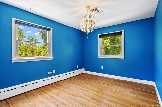 Building Photo - 112 Old Mountain Rd