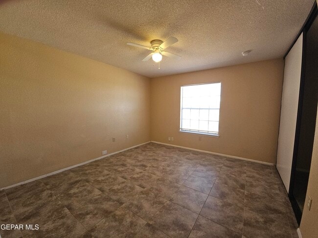 Building Photo - 3700 Devore Ct