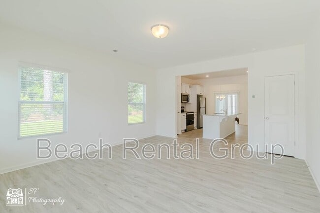 Building Photo - 115 Crescent Wy