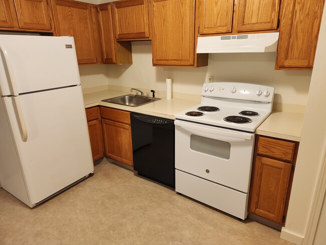 Kitchen w Dishwasher - 1374 Bucksport Rd