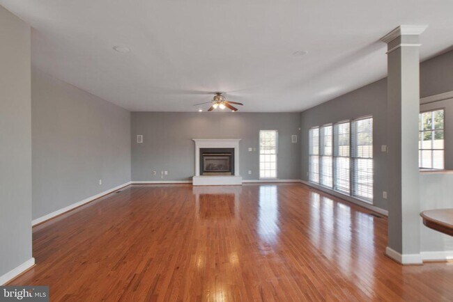 Building Photo - 15309 Lions Den Rd