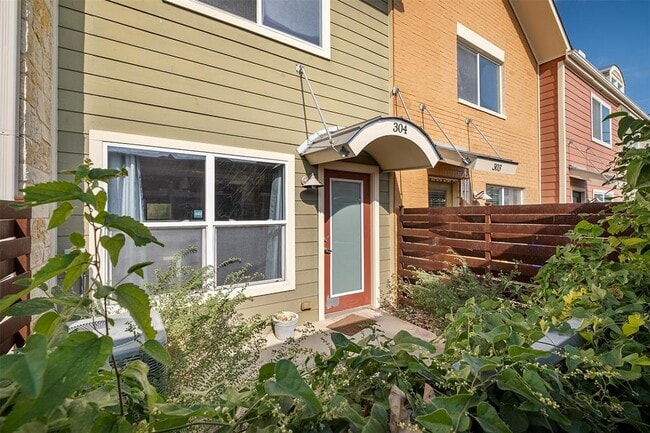 Building Photo - 1101 Grove Blvd