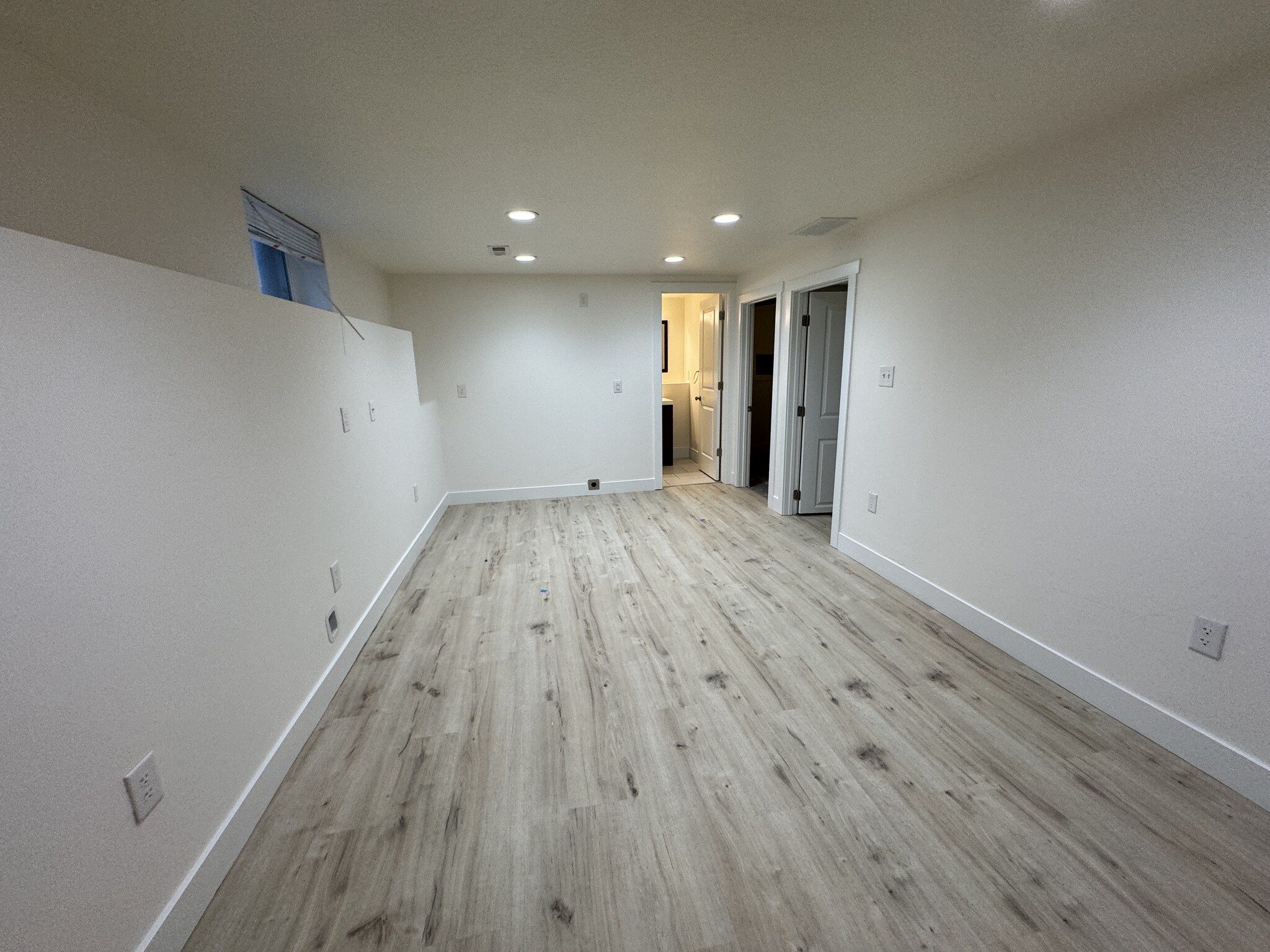 Building Photo - 515 Koneta Ct