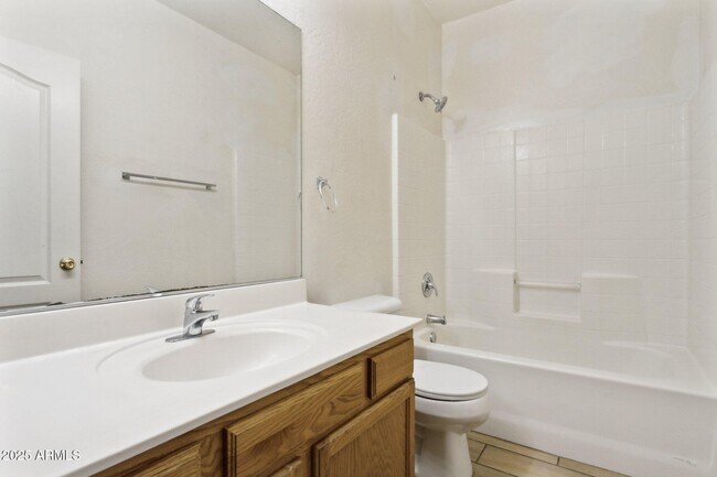 Building Photo - 7930 W Chickasaw St