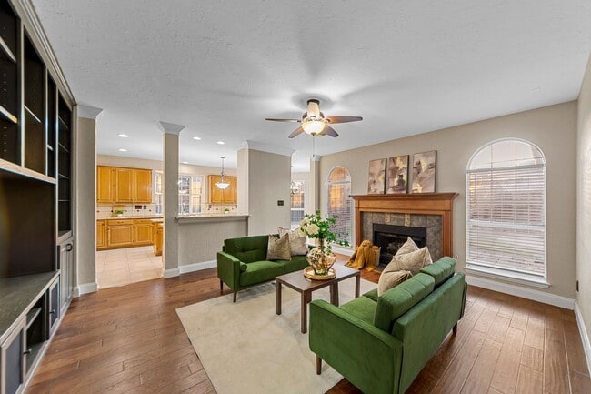 Building Photo - 7705 Case Dr