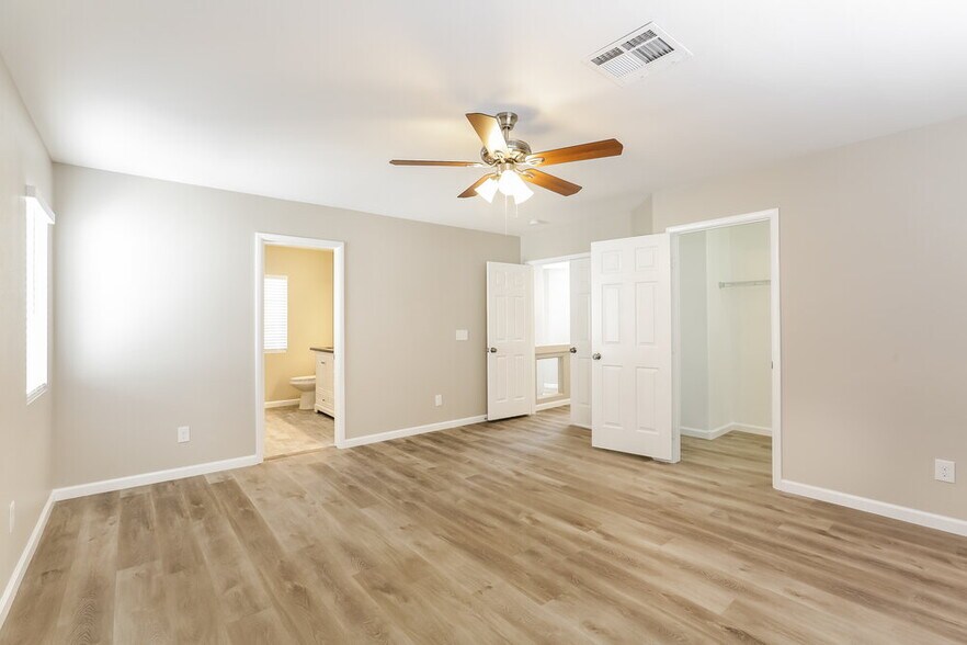 Building Photo - 10053 Basalt Hollow Ave