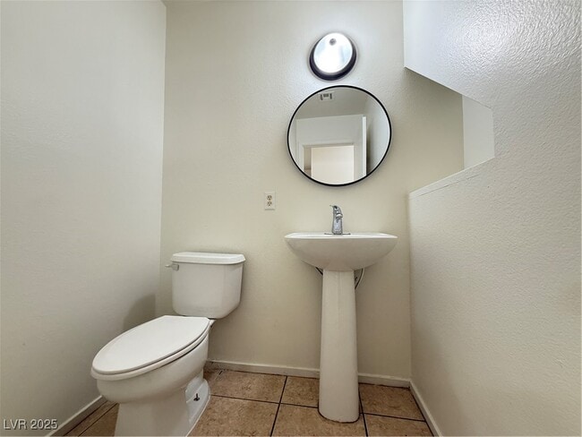 Building Photo - 4622 Little Wren Ln