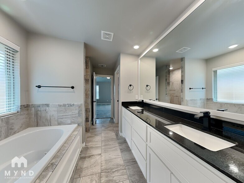 Building Photo - 10825 NW 8th St