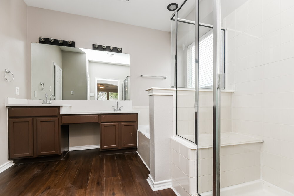 Building Photo - 5824 Fathom Dr