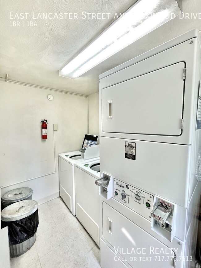 Building Photo - Budget-friendly 1-Bed w/ On-Site Laundry &...