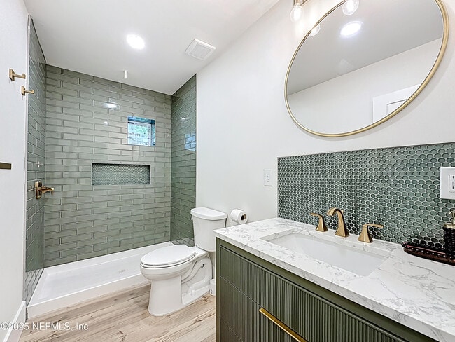 Building Photo - 912 St Johns Ave