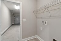 Building Photo - 10412 Holland Ct