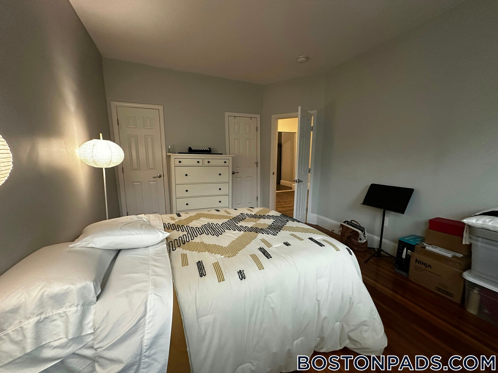 Building Photo - 108 Callender St