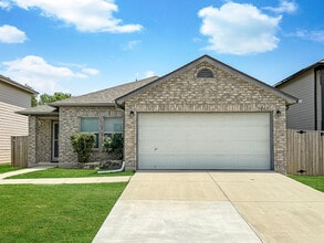 Building Photo - 9042 Camino Rey