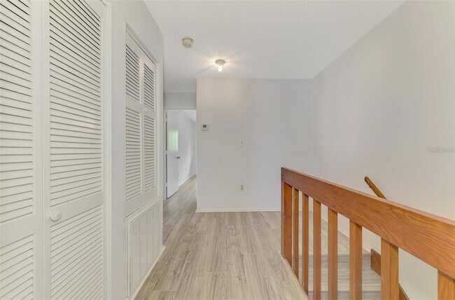 Building Photo - 935 Sunridge Way